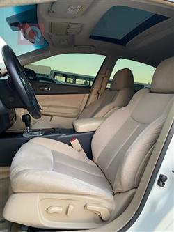 نيسان ماكسيما